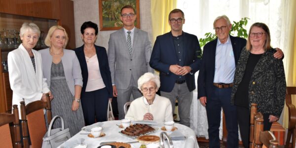 Wszystkiego najpiękniejszego dla Pani Jadwigi!