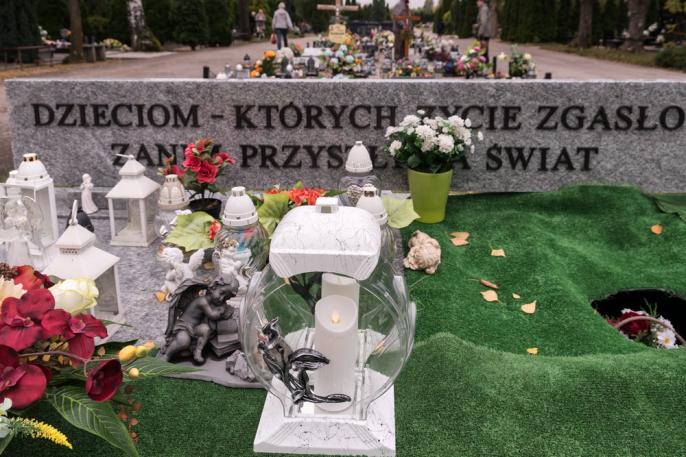 Dzień poświęcony pamięci dzieci, których życie zgasło jeszcze przed narodzeniem