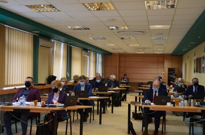 Radni powiatu uchwalili budżet na 2022 rok