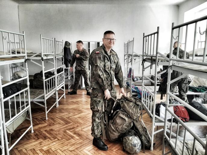 Listopadowa pogoda im nie straszna  – postanowili zostać żołnierzami